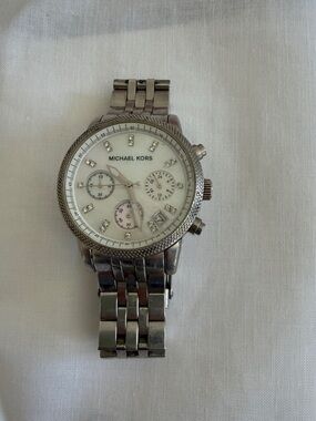 Original Michael Kors Silver and White Stainless Steel Chronograph Watch